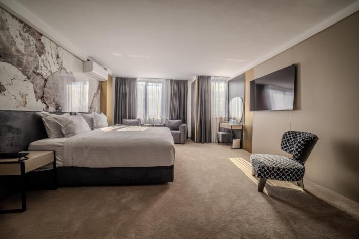 aslan gold hotel