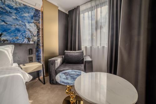 aslan gold hotel