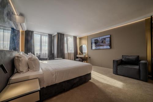 aslan gold hotel