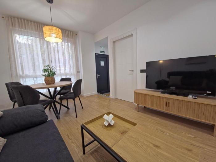apartamentos picasso by gaiarooms