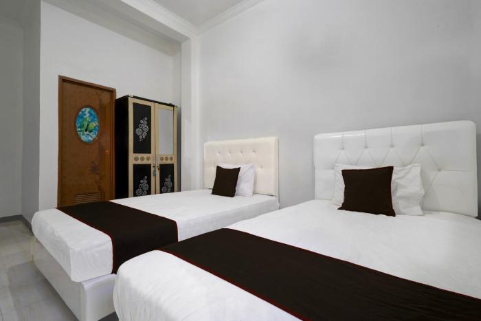 hotel o 94843 syariah hj lilis sukabumi