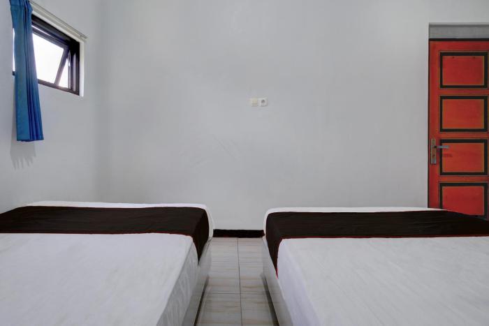 hotel o 94843 syariah hj lilis sukabumi