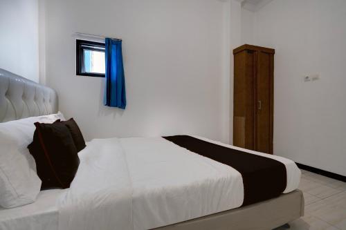 hotel o 94843 syariah hj lilis sukabumi