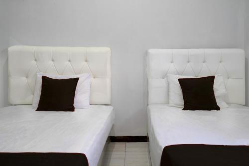 hotel o 94843 syariah hj lilis sukabumi