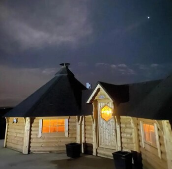 Ceide Glamping,,3 star