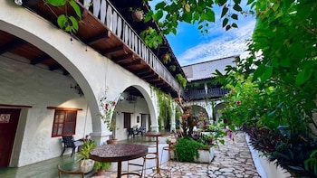 Garden Hotel,,2 star