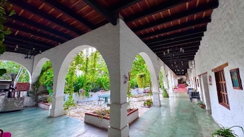 garden hotel