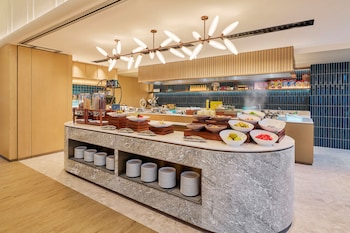 Hilton Garden Inn Guangzhou Tianhe Fenghuang,,4 star