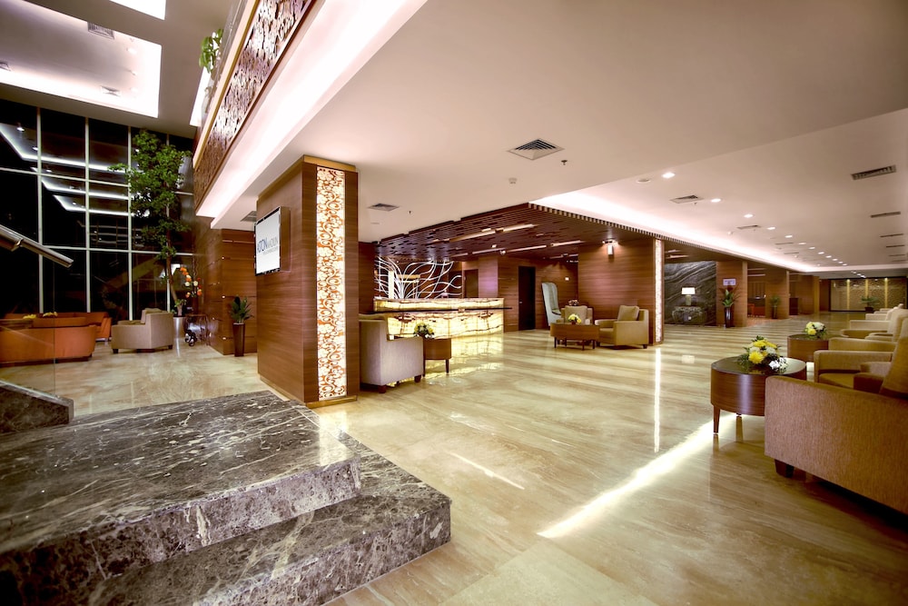 aston madiun hotel and conference center