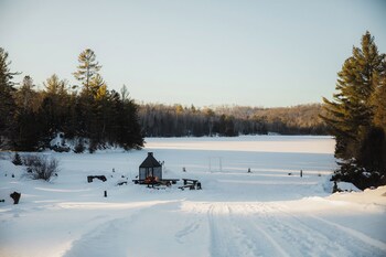 hotel lac carling