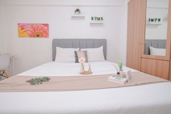 simple look studio at apartment bassura city near mall