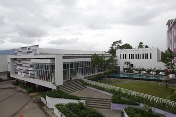 Favehotel Cimanuk Garut,Cipanas>>Bandung,3 star