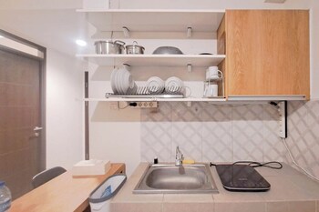 homey and restful 2br at mekarwangi square cibaduyut apartment