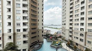 cozy and modern 2br apartment marina ancol