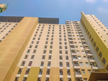 basic studio near station at margonda residence 2 apartment