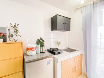 Basic Studio Near Station At Margonda Residence 2 Apartment,,2 star