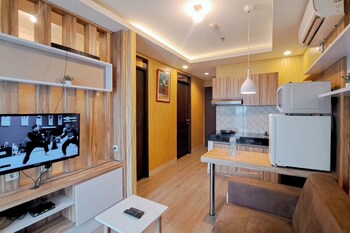 Wooden Accent 2Br At Mekarwangi Square Cibaduyut Apartment,,2 star