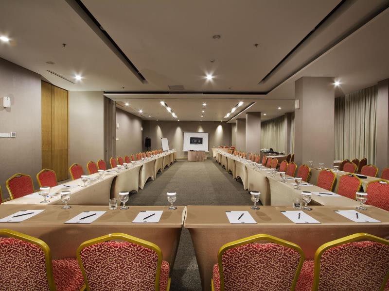 neo tendean jakarta by aston