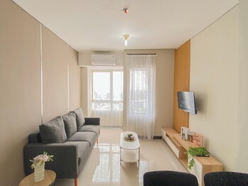Cozy Living And Homey 2Br Apartment At Nifarro Park,Tower Ebony (B) Fl15 #7 Jl. Raya Pasar Minggu,2 star
