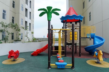 Contemporary 1Br Apartment At Vittoria Residence,,2 star