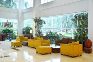 grand cakra hotel