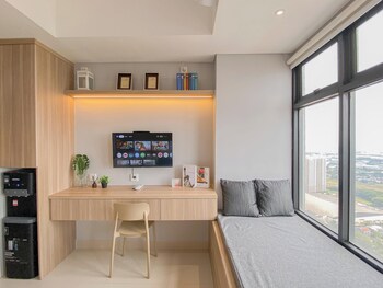 Nice And Comfortable Studio Room Apartment At Pollux Chadstone,Tower Dario Fl35 #26 Jl. Raya Cikarang-Cibarusah,2 star