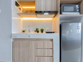 Nice And Comfortable Studio Room Apartment At Pollux Chadstone,Tower Dario Fl35 #26 Jl. Raya Cikarang-Cibarusah,2 star