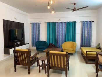 Casa Nadella,,2 star