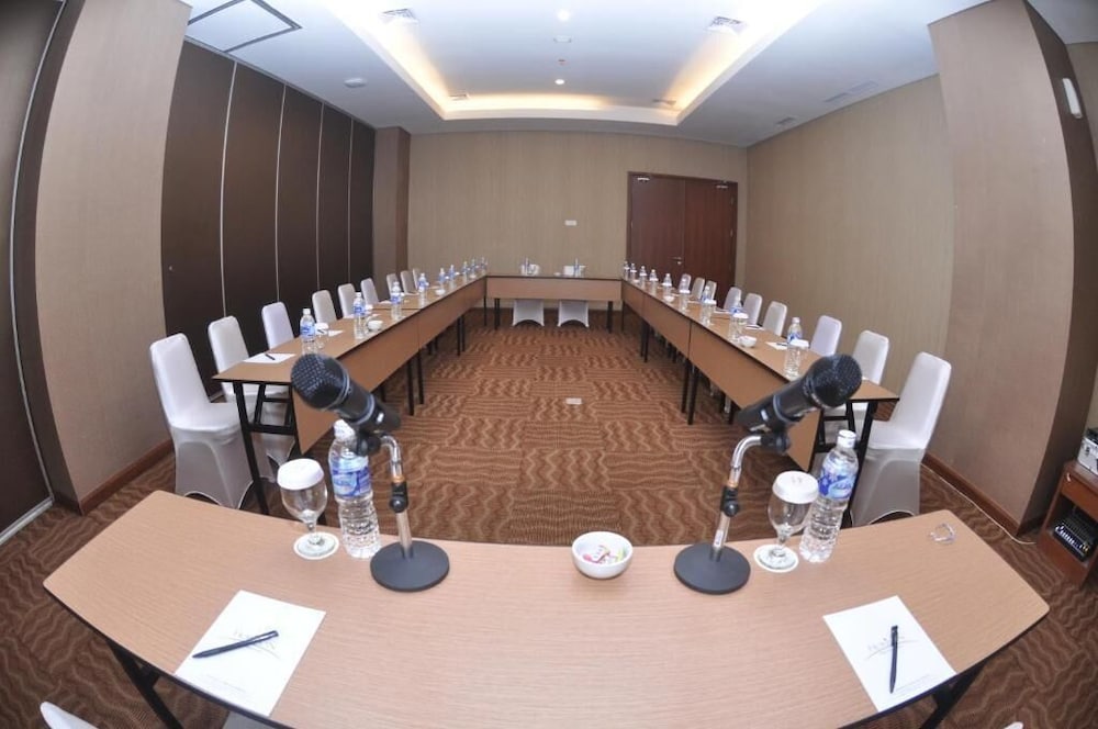 beston hotel palembang