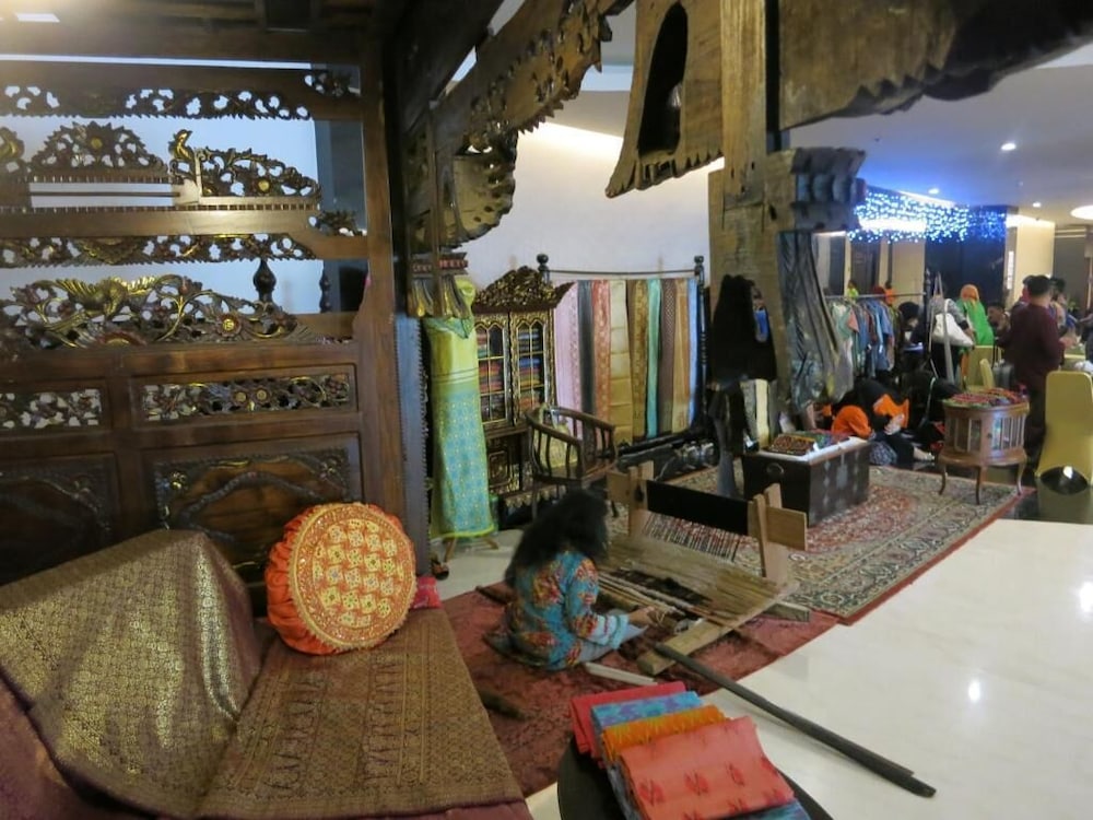 beston hotel palembang