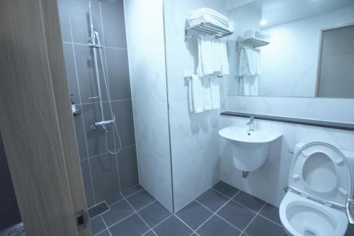 the comfort triny hotel