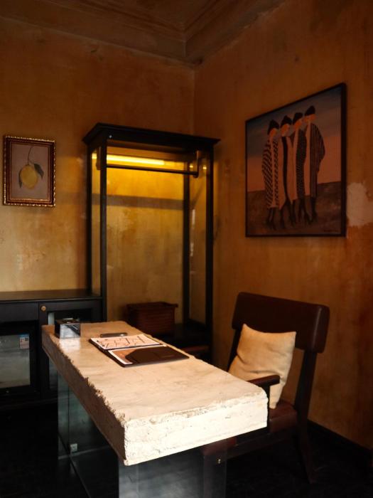 demo inn and ine poetic studio stay