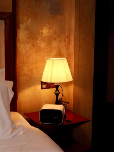 demo inn and ine poetic studio stay