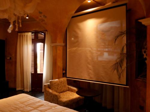demo inn and ine poetic studio stay