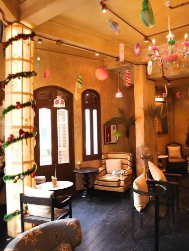 demo inn and ine poetic studio stay