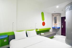 pop hotel kemang jakarta
