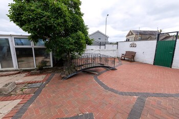 the family nest swansea 4 bedroom retreat