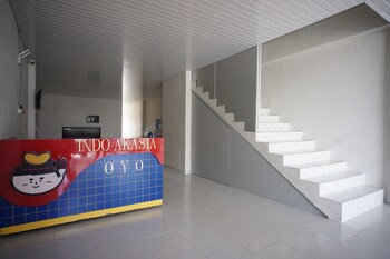 oyo 94903 akasia guesthouse