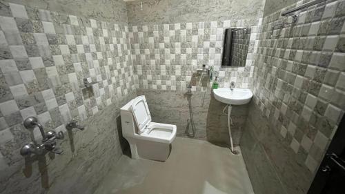 baba vishwanath homestay