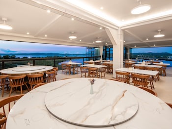 palau mangrove hotel