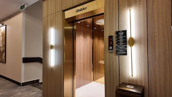 lamar park hotel hay al khaleeg