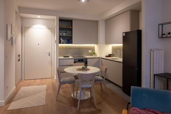 Belgrade Waterfront Lux,,4 star