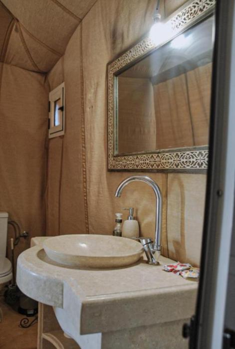 unique sahara camp