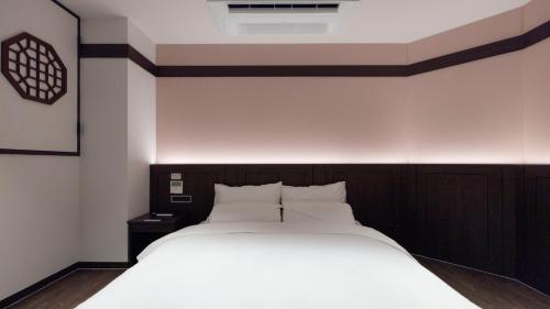 suwon haenggung dong revora hotel