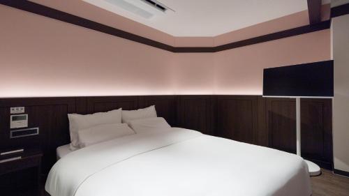 suwon haenggung dong revora hotel