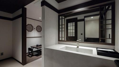 suwon haenggung dong revora hotel