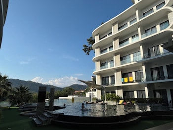 utopia loft aparthotel by sabai sands