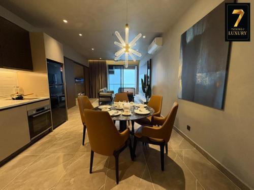 7stonez luxury antara residence genting highlands