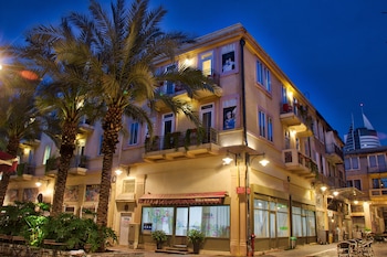 1926 Designed Apartments Hotel,Tel Aviv>>Haifa,0 star