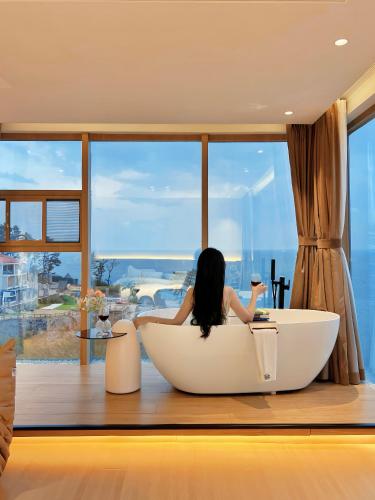 qingdao momer cliff ocean view villas